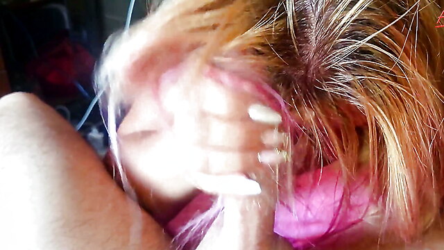 Hairjob cumshot, emo pov, emo haare, auf die haare gesprizt, russische amateur mütter